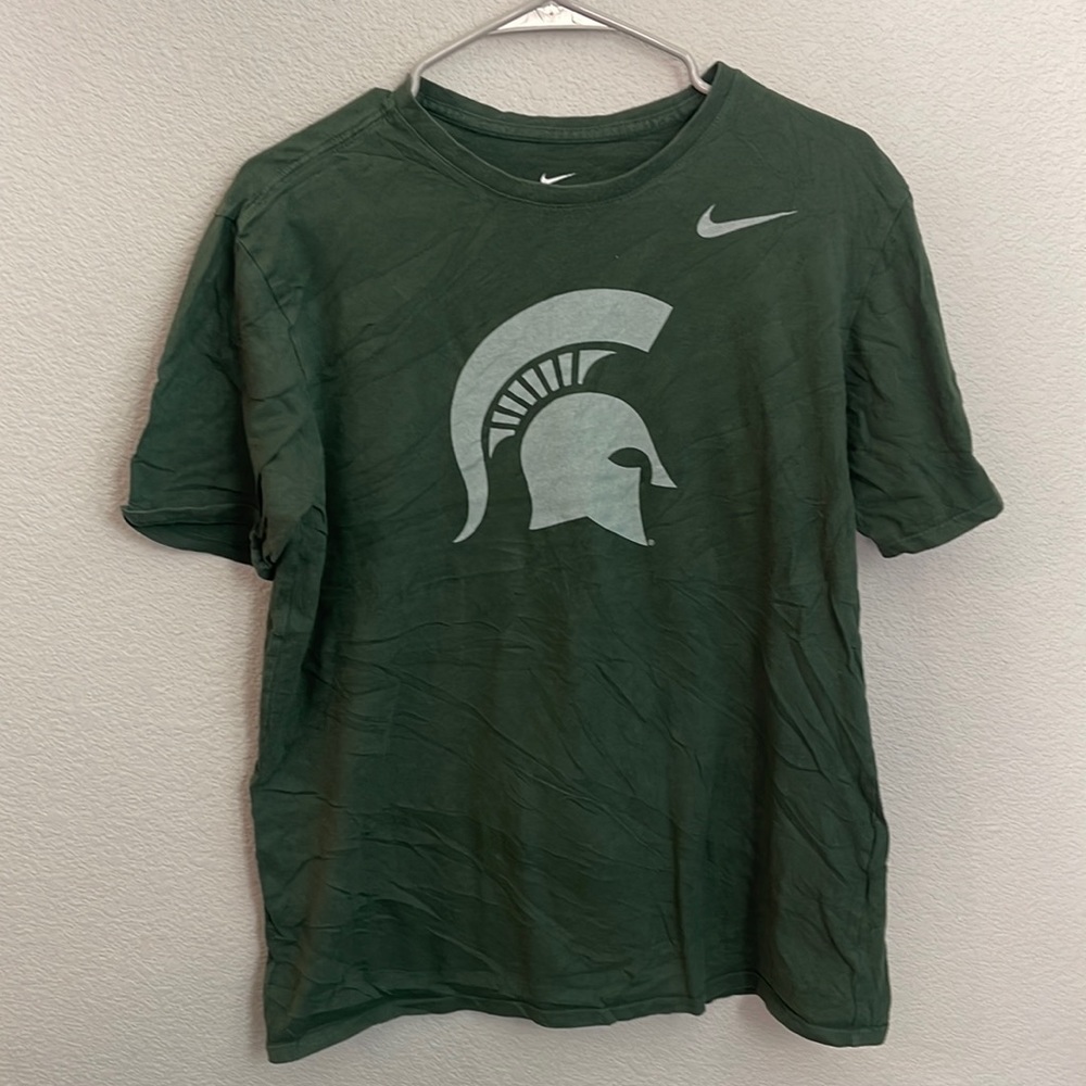 Nike Michigan state men’s Spartan football T-shirt size medium green